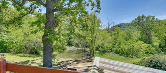 Serene Green Forest Hideaway w/ Spacious Yard