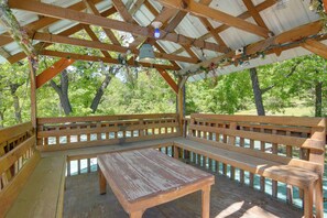 House (1 Bedroom) | Interior - Serene Green Forest Hideaway w/ Spacious Yard (Green Forest)