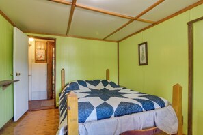 House (1 Bedroom) | Interior - Serene Green Forest Hideaway w/ Spacious Yard (Green Forest)