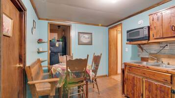 House (1 Bedroom) | Interior