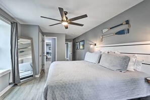 Interior - Hot Tub + Dock! Spacious Lakefront Retreat (Winchester)