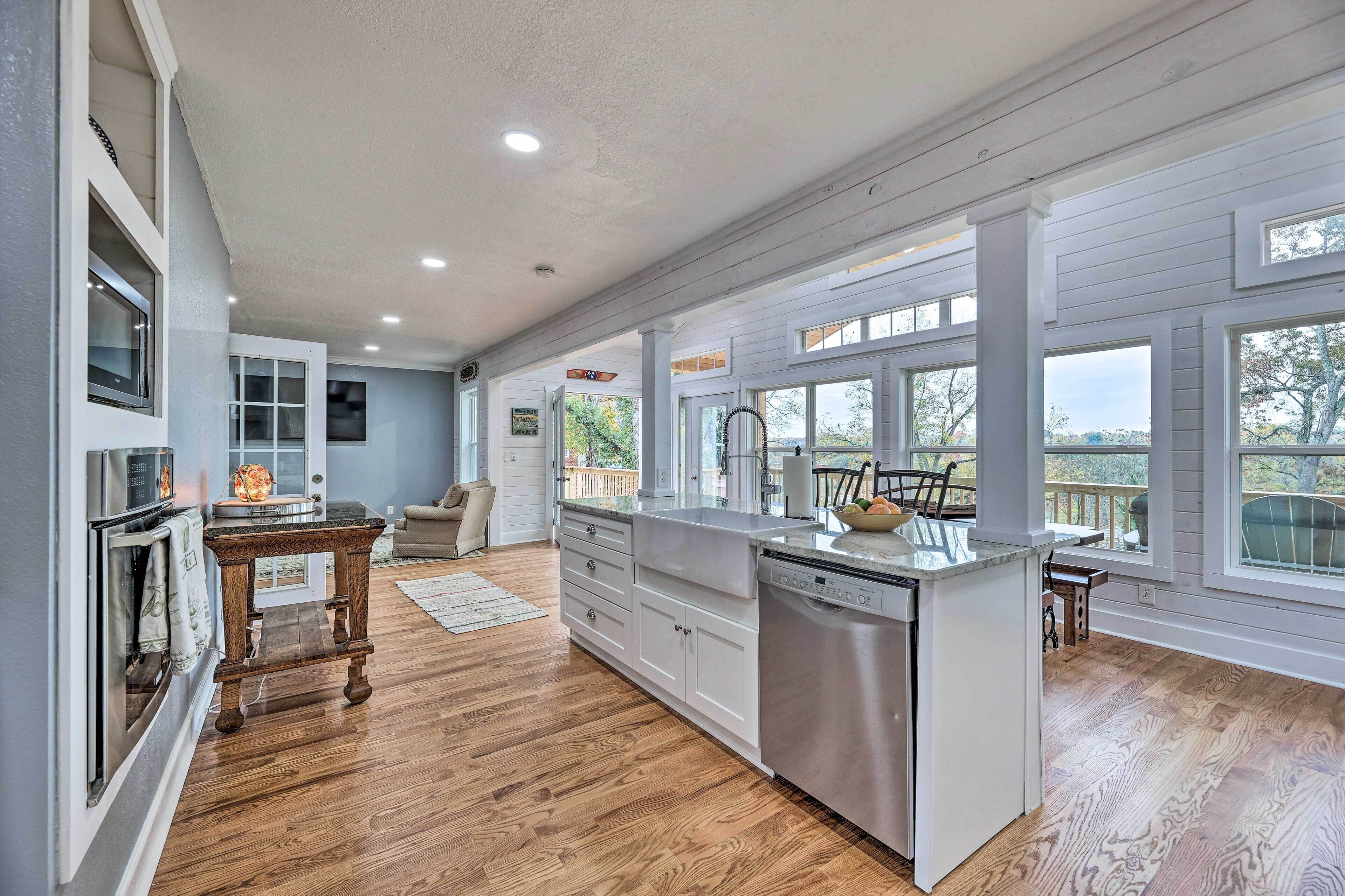 House (3 Bedrooms) | Interior