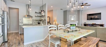 ที่พักกว้างขวางที่ Folsom พร้อมสระว่ายน้ำ & สระว่ายน้ำร้อน!