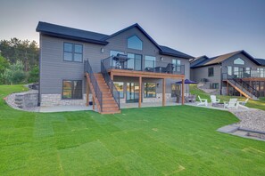 House (6 Bedrooms) | Interior