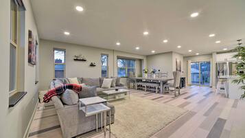 Nhà (4 Bedrooms) | Nội thất