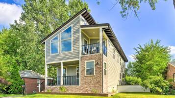 House (4 Bedrooms) | Front of property