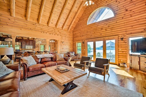 Stunning Vermont Cabin w/ Private Lake Access
