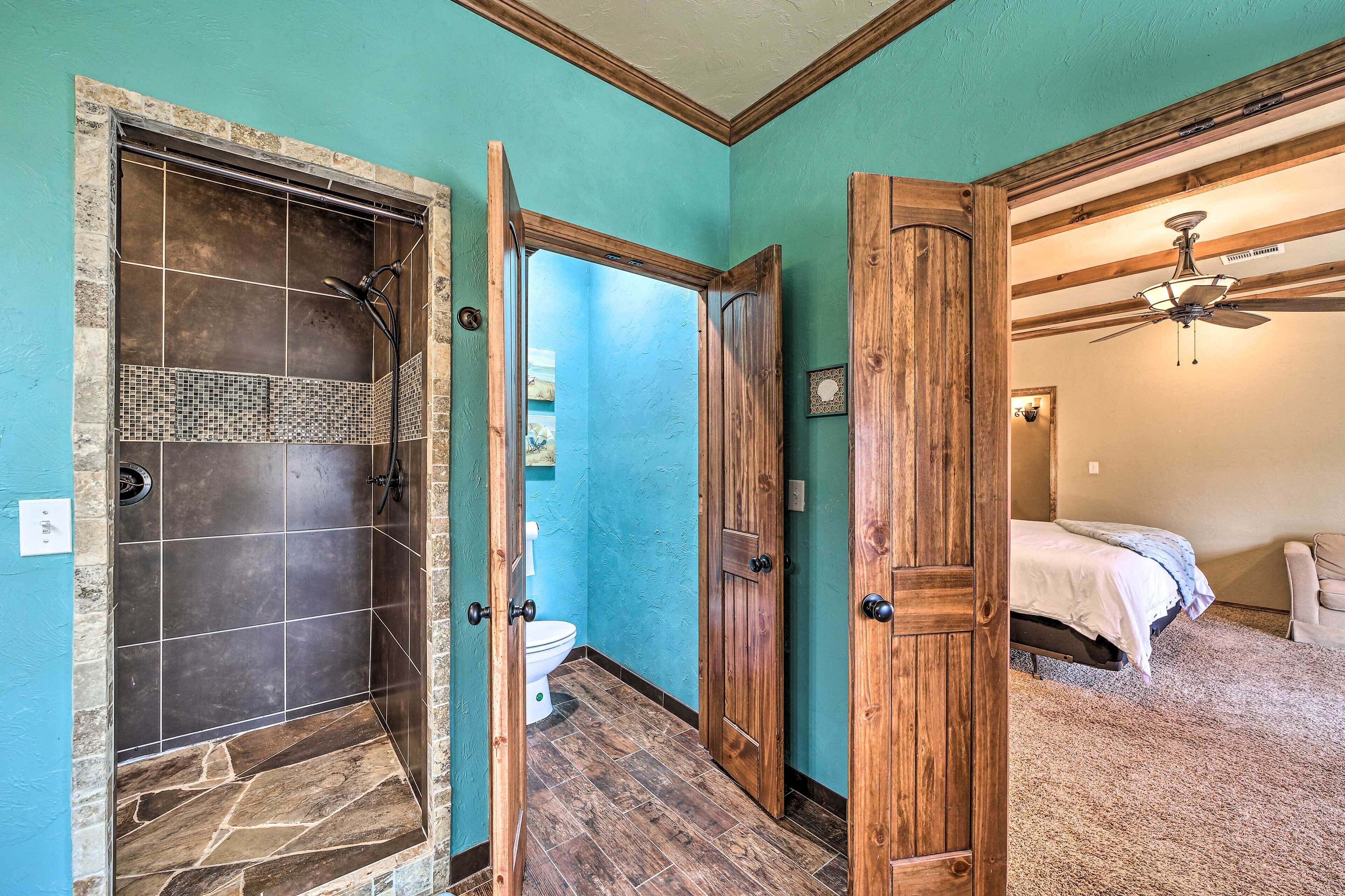 Spacious Lakeside Getaway w/ Fire Pit