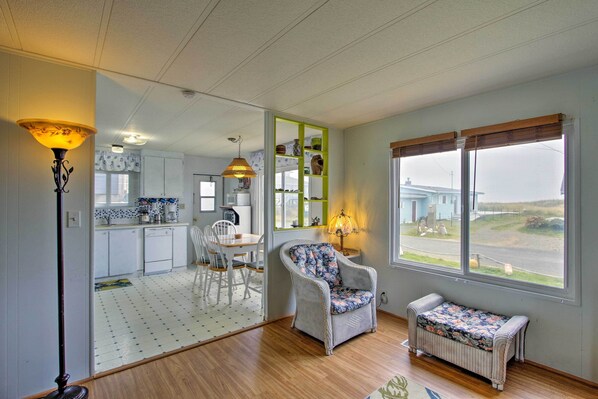 Cottage (2 Bedrooms) | Interior