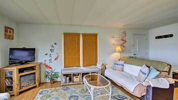 Cottage (2 Bedrooms) | Interior