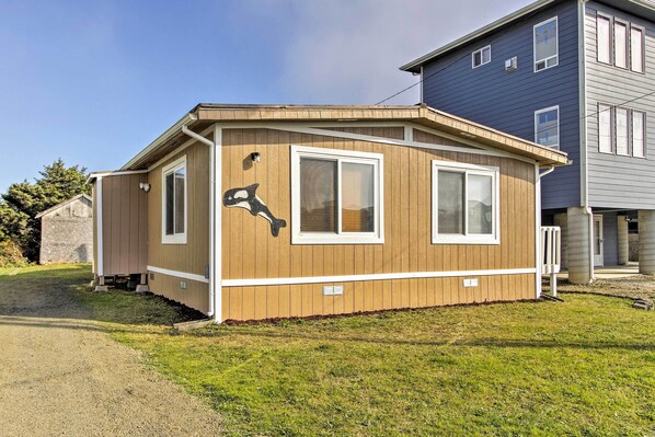 Interior - Walk to Beach! The Little Orcas Moclips Cottage (Moclips)