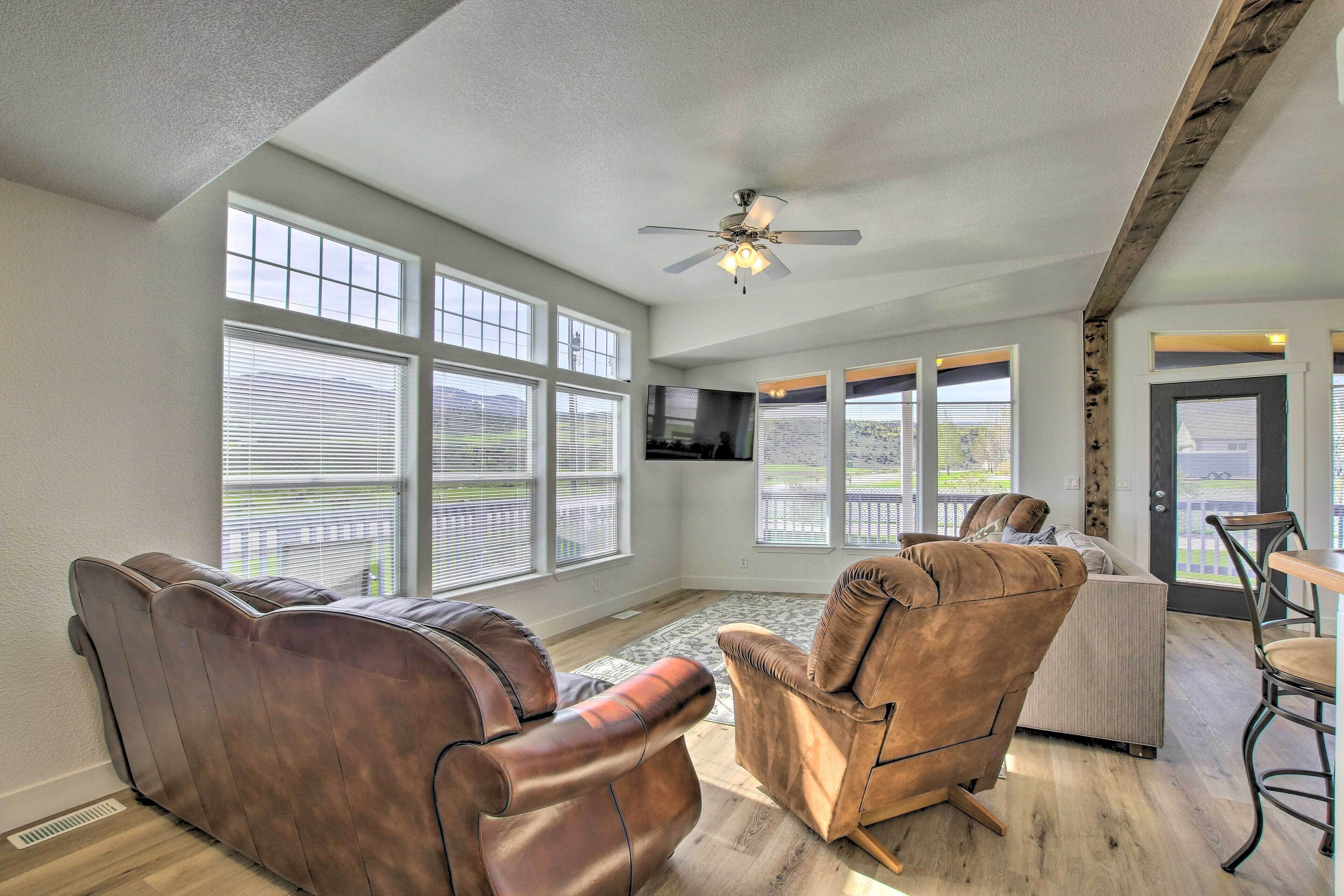 House (3 Bedrooms) | Interior