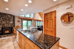 House (3 Bedrooms) | Interior - Waterfront Highland Lake Home w/ Deck + Dock (Highland Lakes)