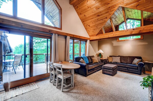 House (3 Bedrooms) | Interior - Waterfront Highland Lake Home w/ Deck + Dock (Highland Lakes)