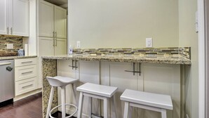 Apartment (1 Bedroom) | Interior - Tree-lined Durham Townhome: Close to Parks! (Durham)