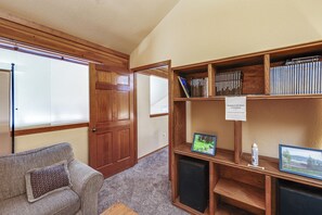 Apartment (0 Bedroom) | Interior