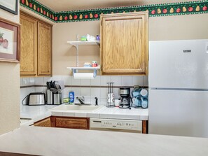 Apartment (0 Bedroom) | Interior