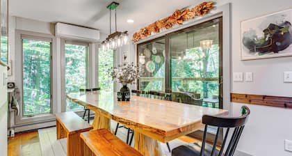 Vermont Mountain Retreat: The Antler House