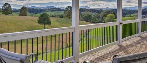 House (3 Bedrooms) | Terrace/patio