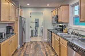 House (3 Bedrooms) | Interior - Unique Blue Ridge Haven, 12 Mi to Asheville! (Leicester)