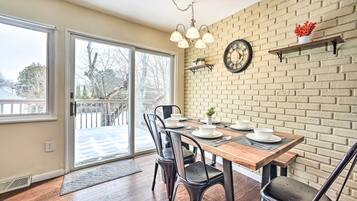 House (4 Bedrooms) | Interior