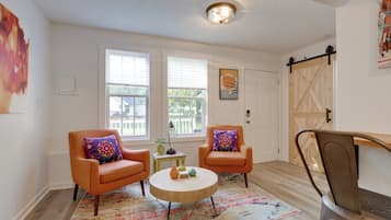 House (1 Bedroom) | Interior