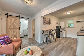 House (1 Bedroom) | Interior - 'the Blackberry Place' in Charlotte: Fire Pit (Charlotte)