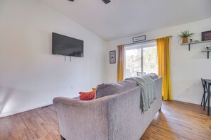 House (1 Bedroom) | Interior