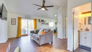 House (1 Bedroom) | Interior