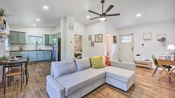 Rumah (1 Bedroom) | Bagian depan properti