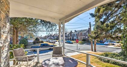 Yeadon Townhome w/ Porch, 7 Mi to Center City