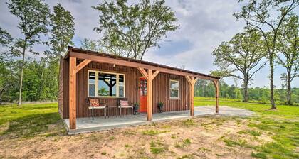 Updated Studio Cabin in Ozark w/ Yard & Mtn View