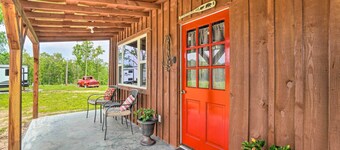Updated Studio Cabin in Ozark w/ Yard & Mtn View