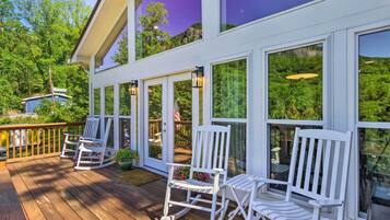 Cottage (2 Bedrooms) | Bahagian dalam