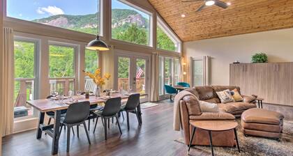 Stunning Mtn Views! Group Getaway in Chimney Rock