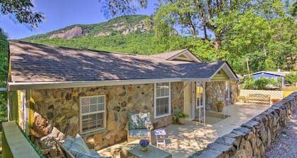 Breathtaking Views: Unique Chimney Rock Cottage!