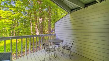 Apartment (0 Bedroom) | Interior