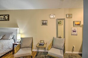 Apartment (0 Bedroom) | Interior