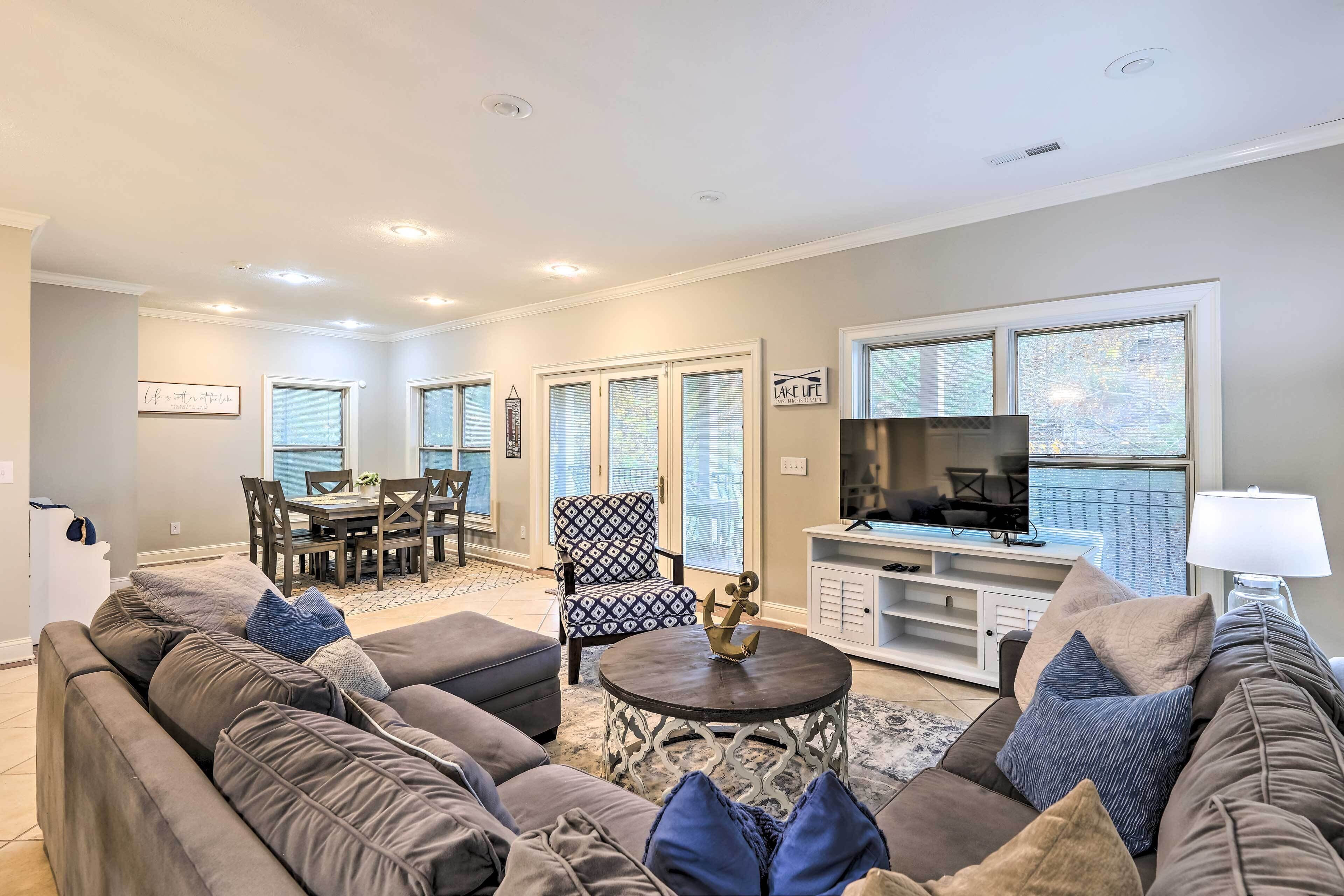 Waterfront Villa w/ Boat Slip & Lake Access