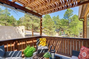 Apartment (2 Bedrooms) | Front of property