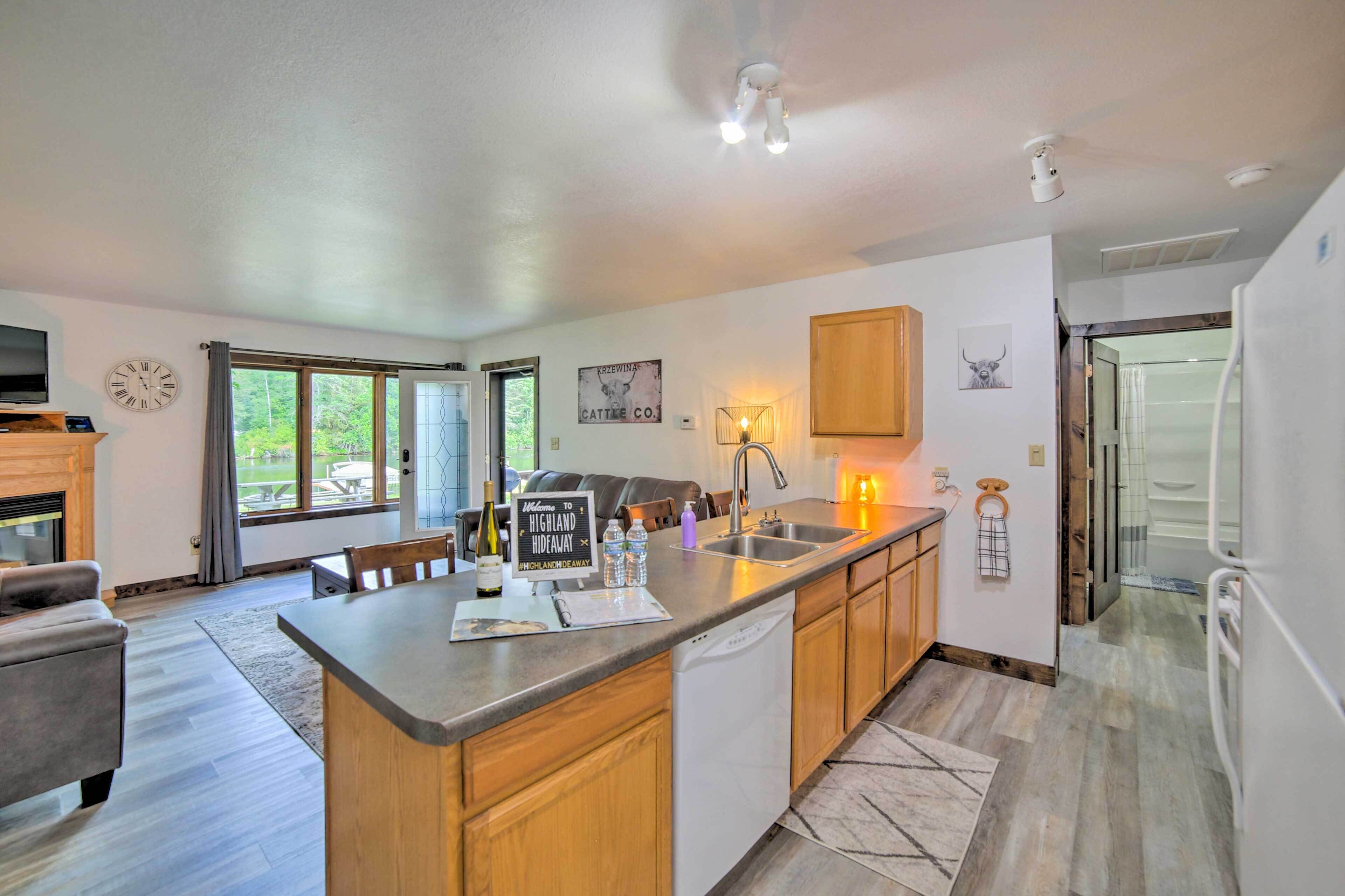 Waterfront Crivitz Property w/ Lake Access!