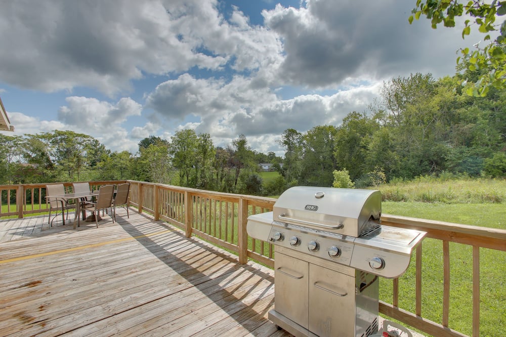 Albany Family Lake Getaway Near State Parks! - Moodyville, TN