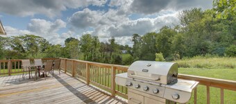 Albany Family Lake Getaway Near State Parks!