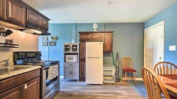 Căn hộ (0 Bedroom) | Bếp riêng | Lò vi sóng, lò nướng, bếp nấu, máy rửa bát