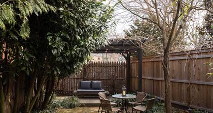 'brooke House' In The Heart of Downtown w/ Patio!