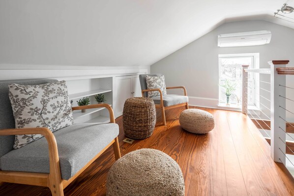 Apartment (3 Bedrooms) | Interior - 'brooke House' In The Heart of Downtown w/ Patio! (Lambertville)