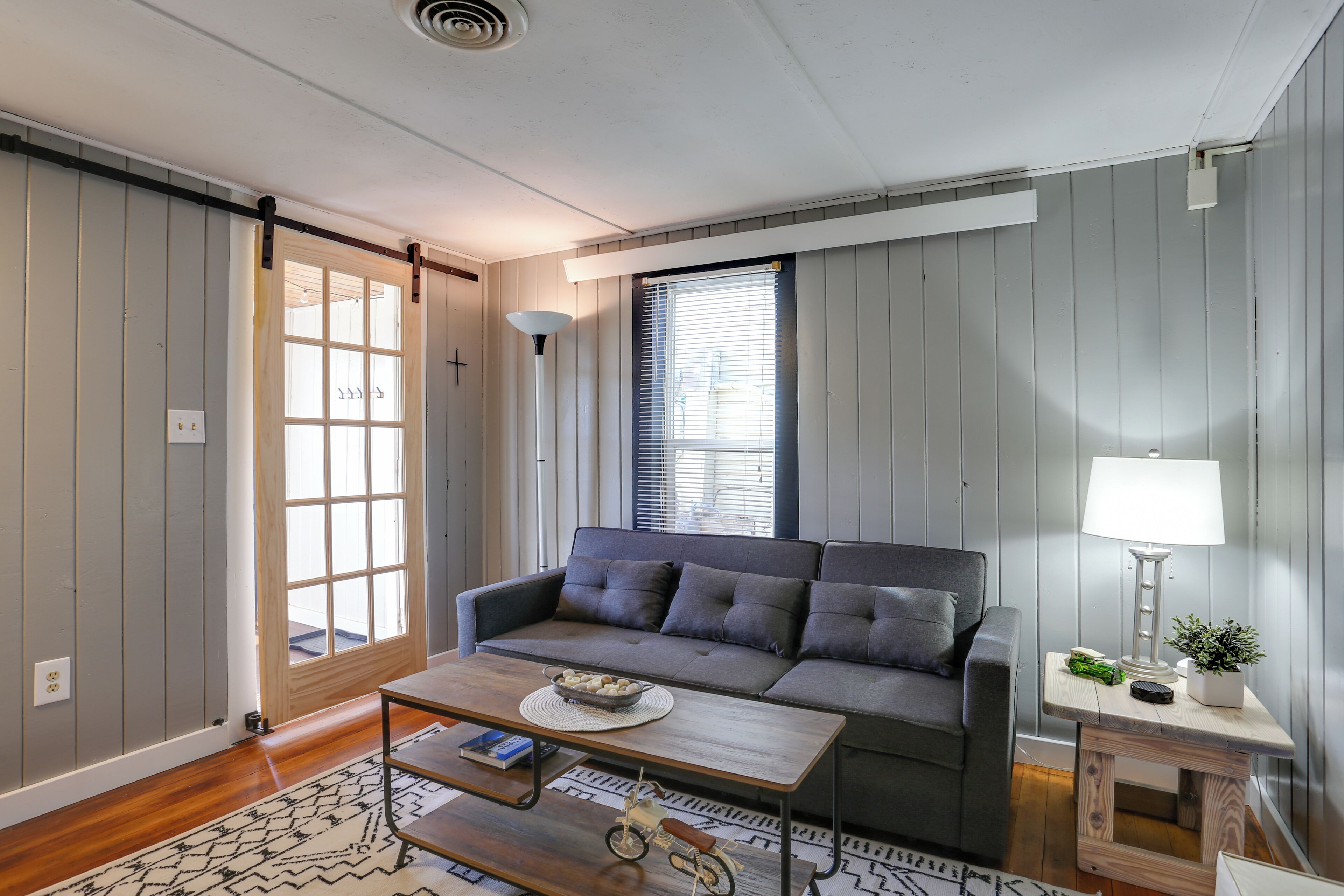 บ้านพัก (1 Bedroom) | ด้านหน้าที่พัก