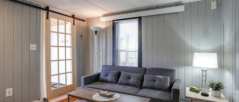 House (1 Bedroom) | Depan hartanah