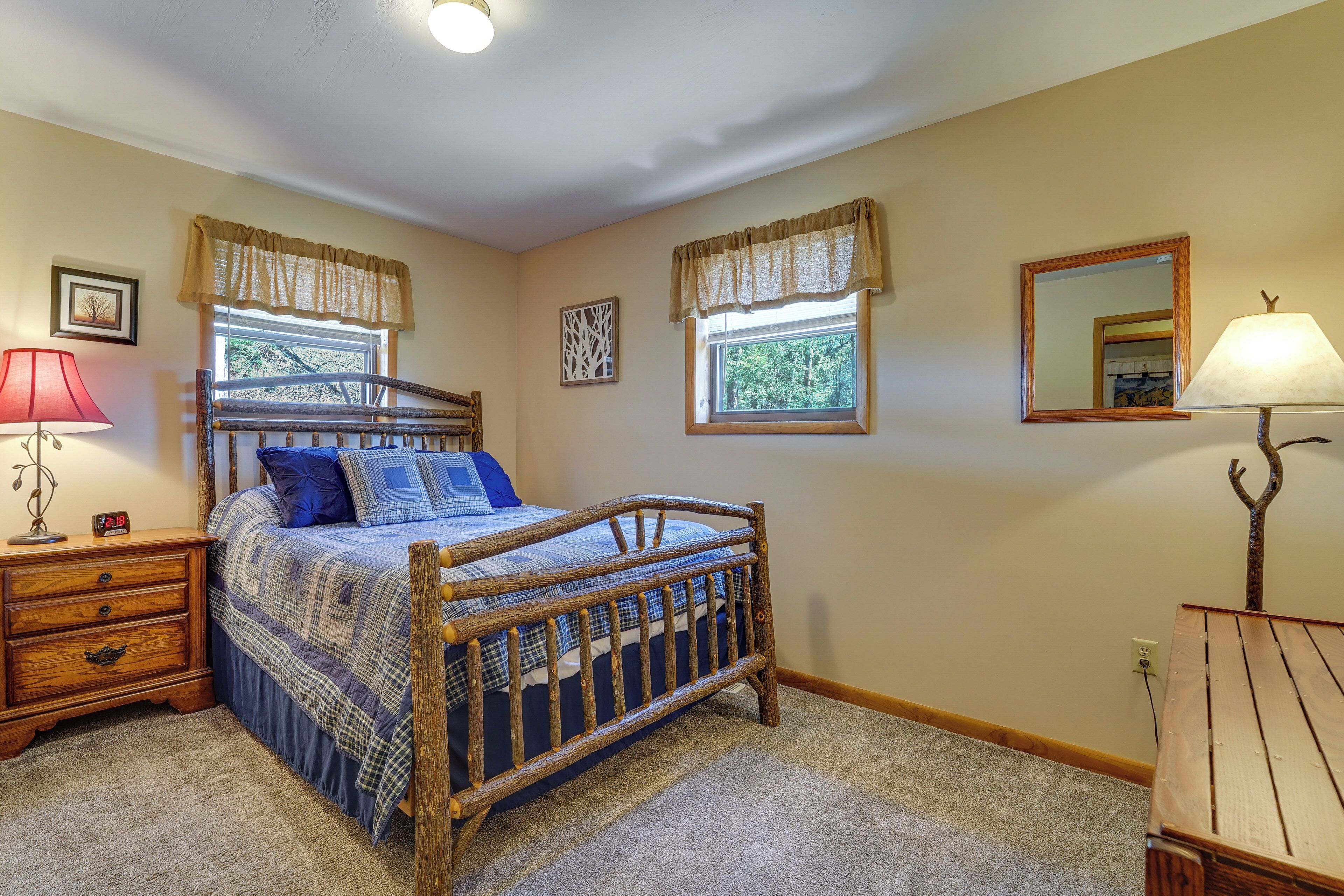 House (2 Bedrooms) | Interior