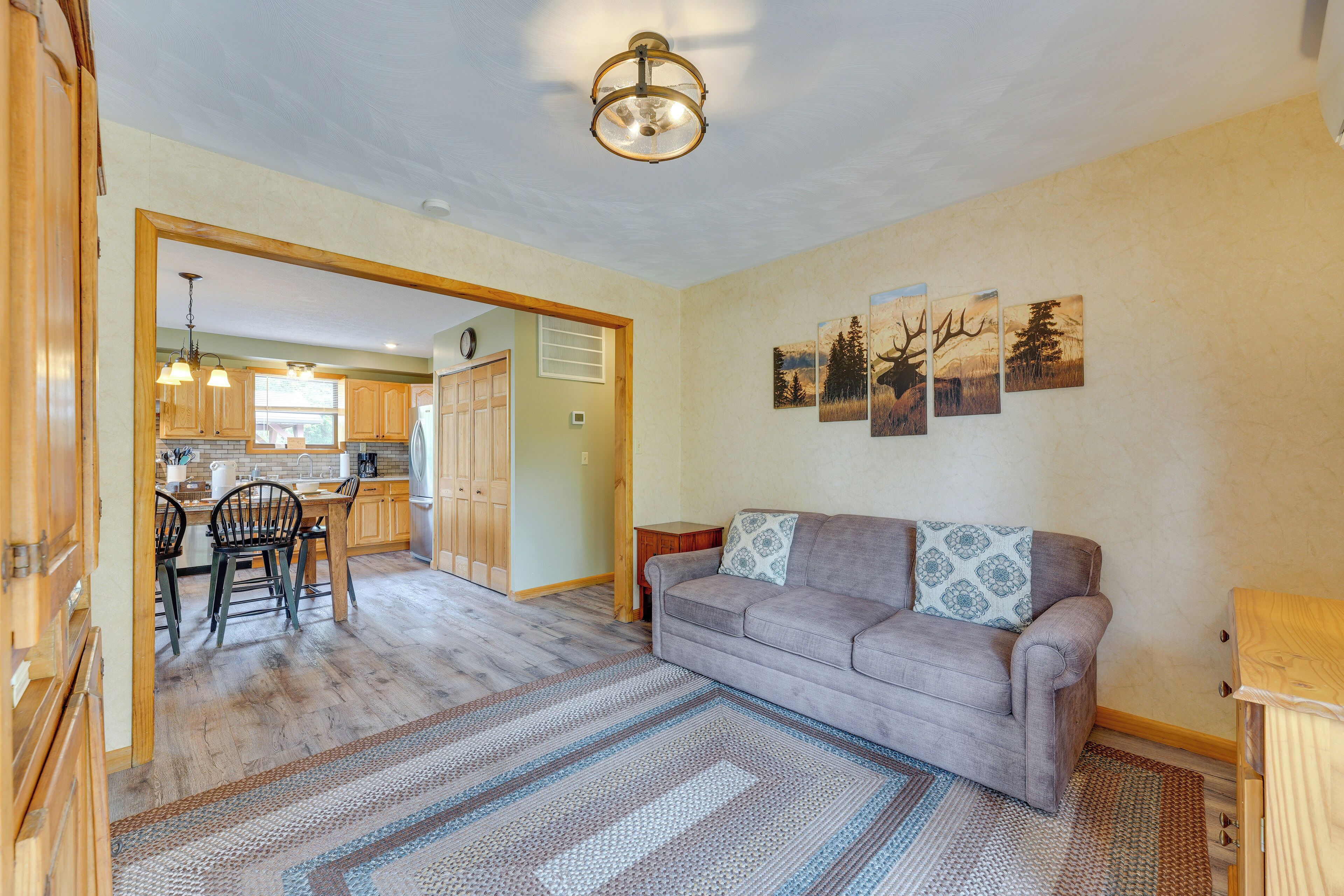 House (2 Bedrooms) | Interior